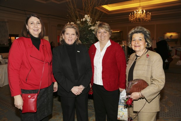 Robin Hamamn, Susan Kidder, Crystal Kennedy, Barbara Goodman